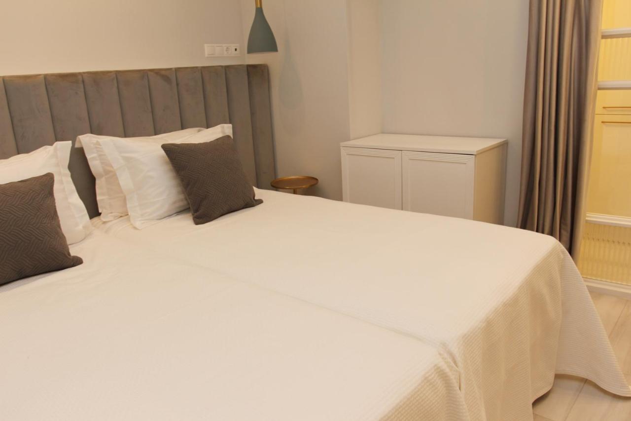 Adri & Marg Luxury Living * Atina
